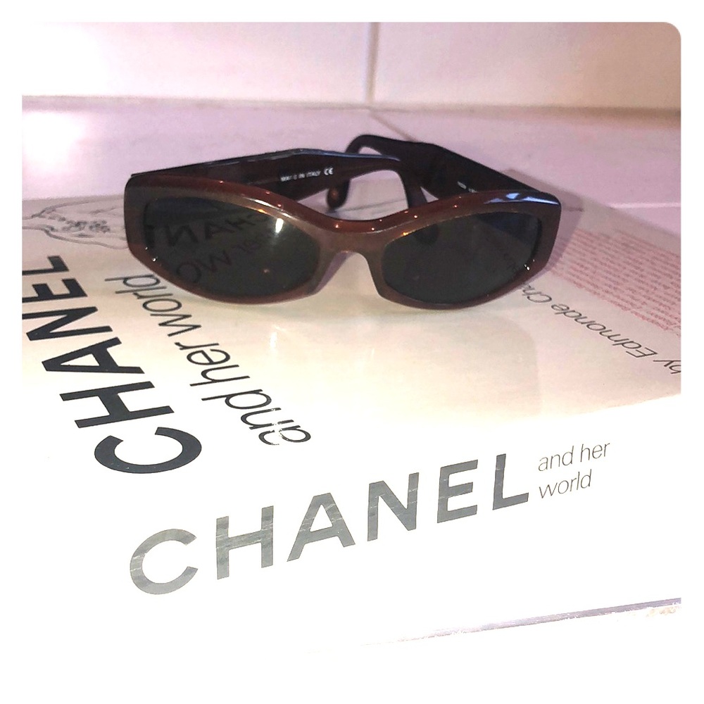 VINTAGE CHANEL SUNGLASSES